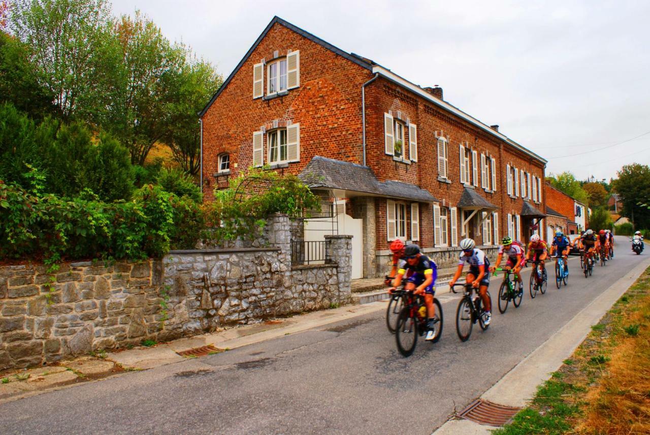 Les2Sources Bike-B&B Rochefort Kültér fotó
